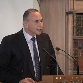 Αθ. Πλατιάς: «Παλιό κρασί σε νέο μπουκάλι» [Τα ΝΕΑ, 20/10/2025]